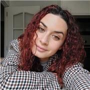 Soy una persona totalmente apasionada por la enseñanza, paciente y empática.
Mi público puede ser de cualquier edad.